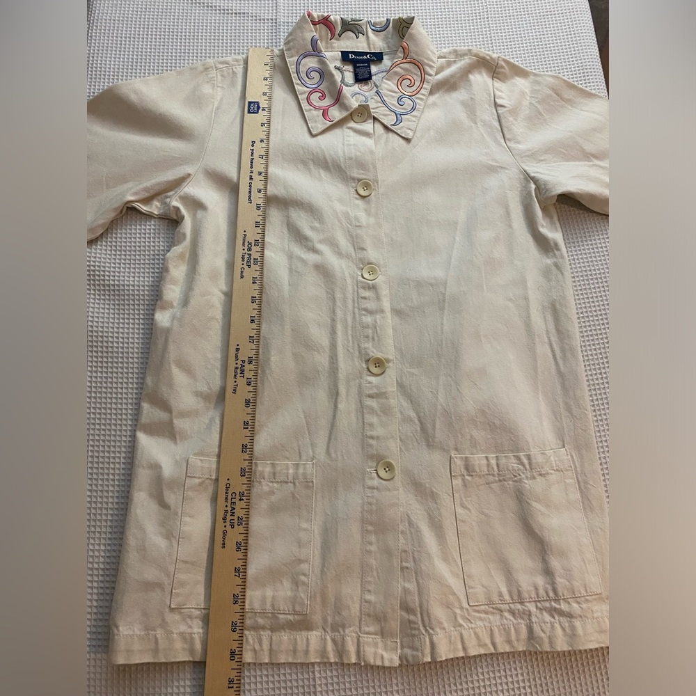 NWT Denim & Co Women’s Beige Painter Jacket Size Medium Pastel Floral Embroidery - Picture 8 of 11